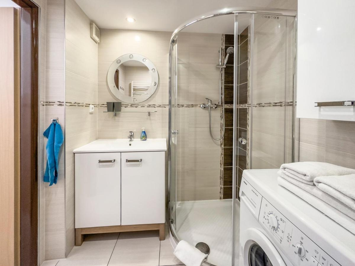 Laura'S Apartment 卡罗维发利 外观 照片